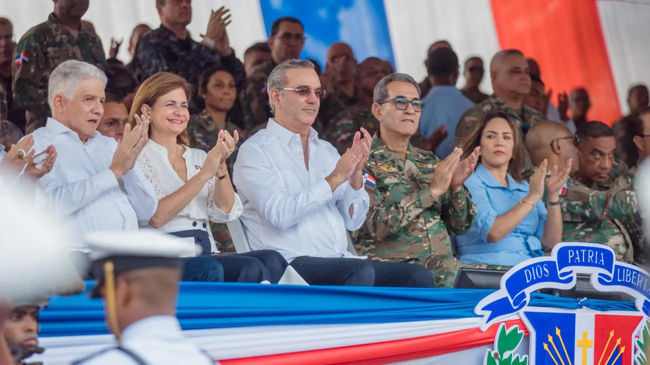 Abinader Encabeza Desfile En Conmemoraci N Batalla De Marzo