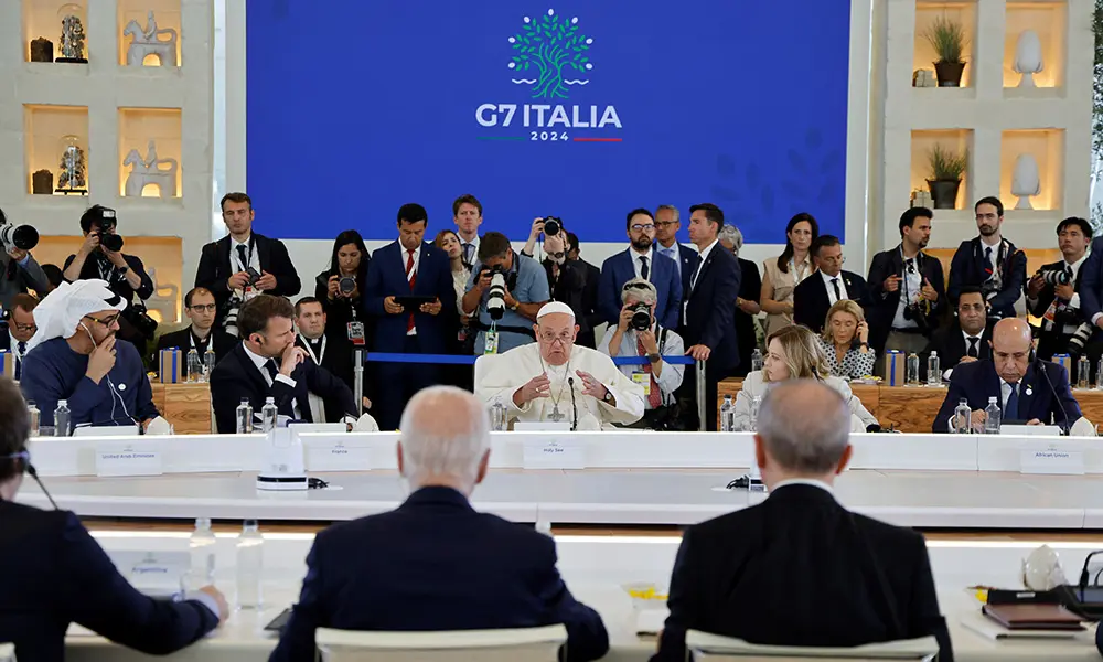 El Papa Francisco Advierte Al G7 Del Uso De La IA En Las Guerras