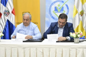 Universidad Católica y Superintendencia de Pensiones firman convenio de colaboración