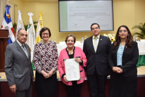 CONABIOS reconoce a investigadora de Profamilia Vivian Brache