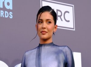 Kylie Jenner considerada “criminal climática” tras realizar un vuelo privado de 11 minutos