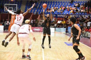 Marquis Wright conduce el primer triunfo de Leones de Santo Domingo en la final de la LNB