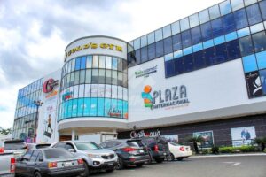 Se intensifican las ventas en el día de los padres en Santiago