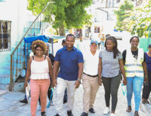 Programas sociales del Gobierno benefician a decenas de familias de El Chucho-La Yuca en Los Alcarrizos 