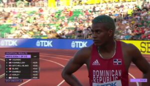 Alexander Ogando avanza a la final de los 200 metros en Oregon