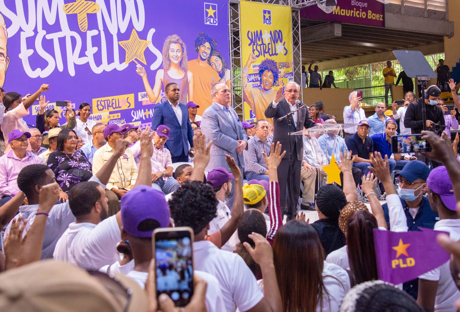 Danilo Medina: “¡Tenemos que llevar esperanza a las familias, el PLD está aquí para defender al pueblo!”