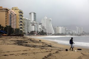 Se forma la tormenta tropical Frank en el Pacífico mexicano