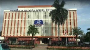 Mescyt desarrolla segunda versión de foro sobre riesgos de desastre