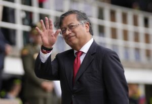 Petro propone a EEUU cambiar acuerdo de extradición