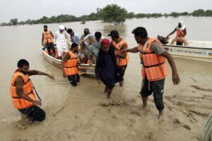 Inundaciones en Pakistán han dejado más de mil  muertos