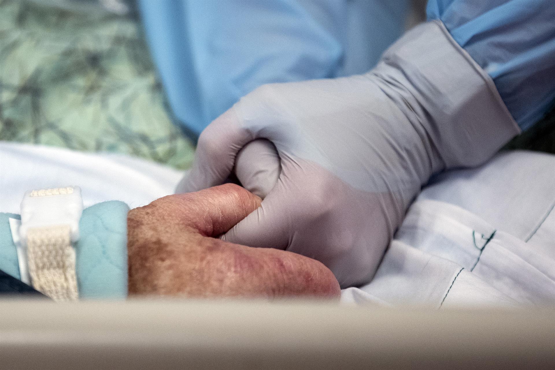 Al menos un millón de personas han fallecido en 2022 por COVID-19