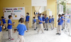 Suplidores desayuno y almuerzo escolar piden intervención del presidente 