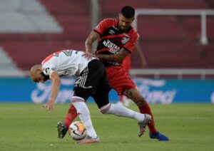 El argentino Lucho González es anunciado como nuevo técnico del Ceará brasileño