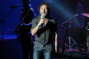 Diego Torres vistió de “Color Esperanza” su única parada en España