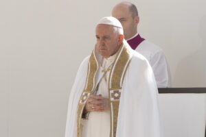 El papa reúne a los cardenales para reflexionar sobre el futuro de la Iglesia