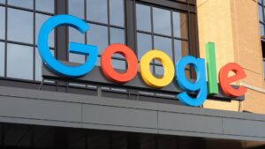 Google decidió pausar su herramienta de inteligencia artificial que genera imágenes tras la detección de 