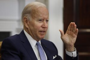 Biden reivindica la lucha contra el terrorismo, tras un año del atentado en Kabul