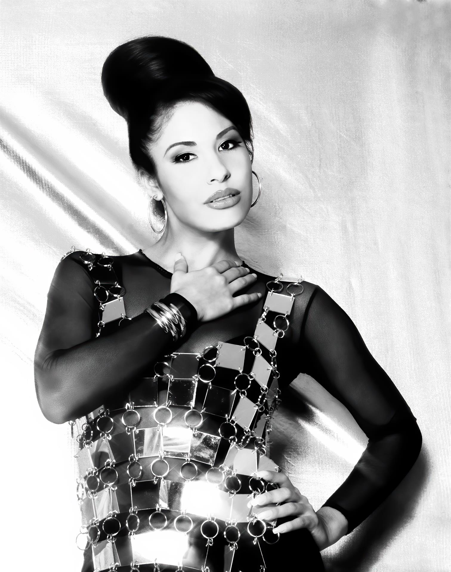 "Moonchild Mixes", el nuevo disco de Selena 27 años después de su muerte