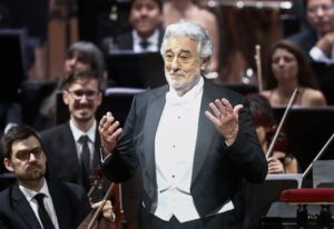 Señalan a Plácido Domingo como presunto “cliente” red de trata desarticulada en Buenos Aires