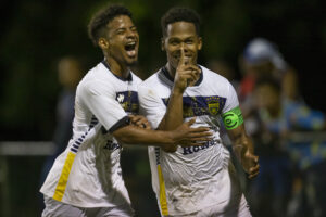 Pantoja golea a su rival histórico y se queda con el clásico