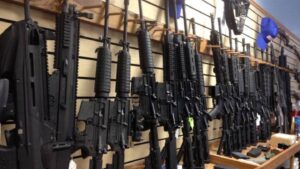EE.UU. ve alarmante el incremento de armas confiscadas rumbo a Haití