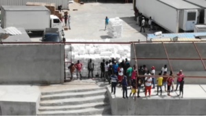 CESFronT incauta mercancía comerciante intentó sacar a la fuerza de su local con puerta trasera clausurada  
