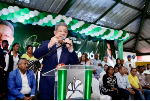 Leonel Fernández ya tiene 