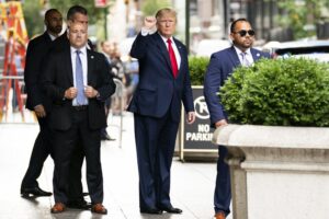 FBI recuperó documentos ultrasecretos de casa de Trump 