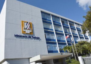 Ministerio de Trabajo reitera que 16 de agosto  no se trabajo