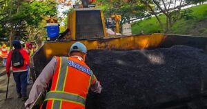 Autoridades inician asfaltado de varias carreteras en comunidades de Dajabón 