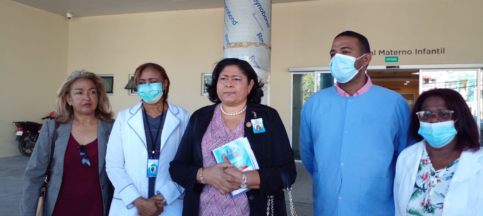 Afirman enfermeras reciben maltrato psicológico en áreas de consultas del hospital Luis E. Aybar