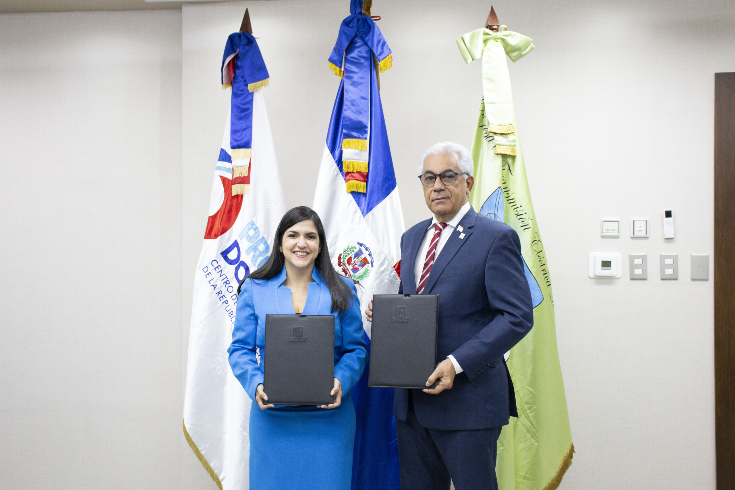 ETED y ProDominicana promoverán sistema Ventanilla Única de Inversión