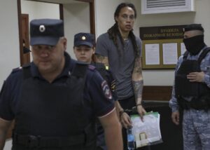 Justicia rusa declara culpable a la estadounidense Brittney Griner