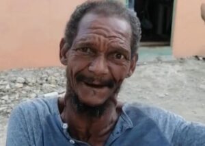 Denuncian policía mata a hombre indefenso en Santo Domingo Oeste  