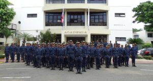 DNCD gradúa 76 agentes y 20 binomios; reforzarán lucha contra narcotráfico