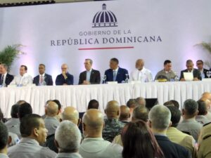 Ministro de Interior afirma educación es punta de lanza para trasformación de la Policía
