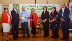 Fuerza del Pueblo realiza ensayo que asegura no existe educación virtual en la zona rural 