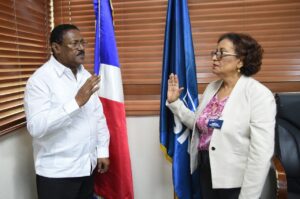 Juramentan María Germán como nueva directora Hospital Francisco Moscoso Puello