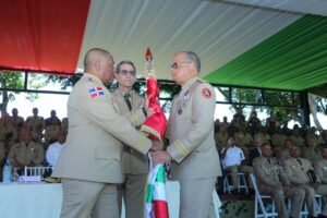 Posesionan nuevos comandantes del Ejército, Armada y Fuerza Aérea
