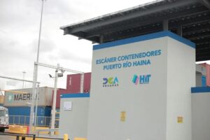 Aduanas decomisa más de 400 mil armas y municiones en ocho meses
