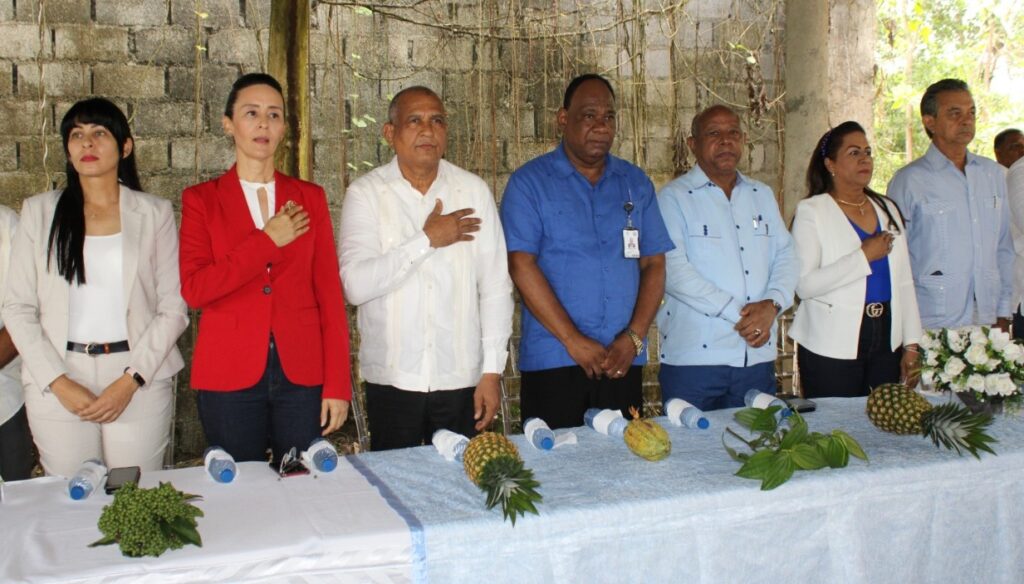 IAD dona 17.5 tareas de tierra para construcción de obras comunitarias en Zambrana