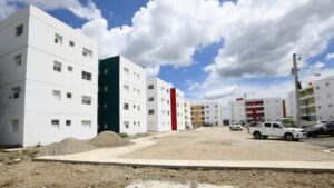 Obras Públicas entregará 80 apartamentos a damnificados de Mesopotamia por ciclón Georges