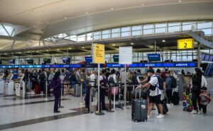 Miles de vuelos cancelados en EE.UU. por mal tiempo