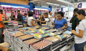 A partir de RD$10,000 tiene que disponer una familia para compra de escolares