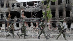 En Ucrania alrededor de 9, 000 soldados muertos durante invasión rusa