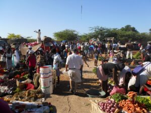 Reanudan mercado bilateral entre Pedernales y Ansa a Pitres