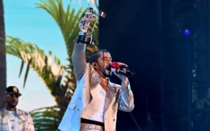 Swift, Bad Bunny y Anitta ganan en los Premios MTV