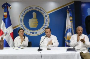 Senador asegura PRM acatarán decisión sobre bufetes directivos