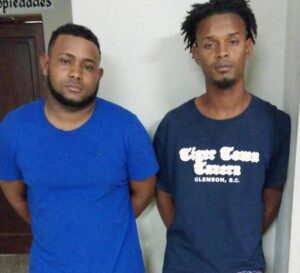 Decomisan arma de fuego y 26 capsulas a dos sospechos en Nagua