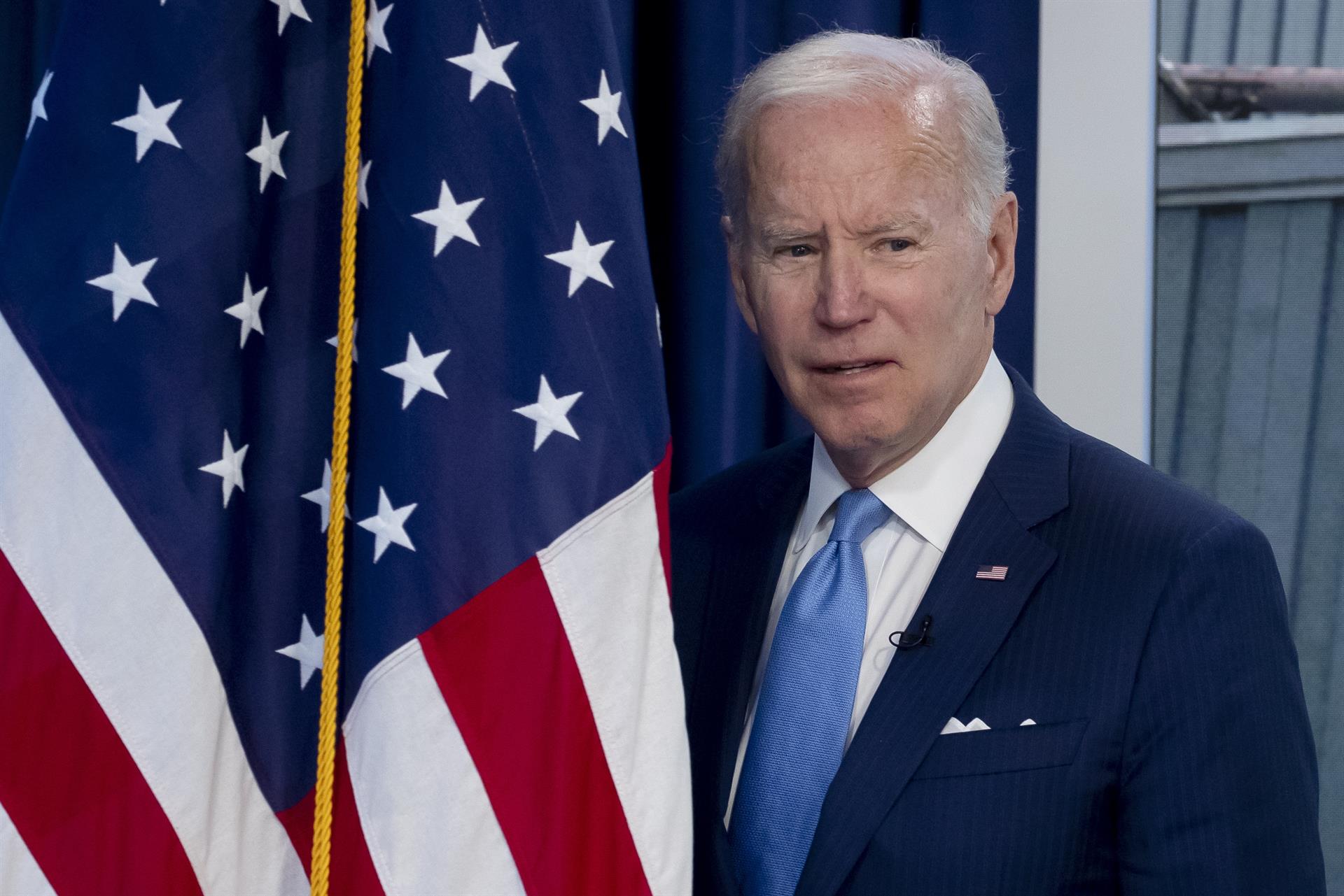 Biden transmite a Truss que sus pensamientos están con la reina Isabel II